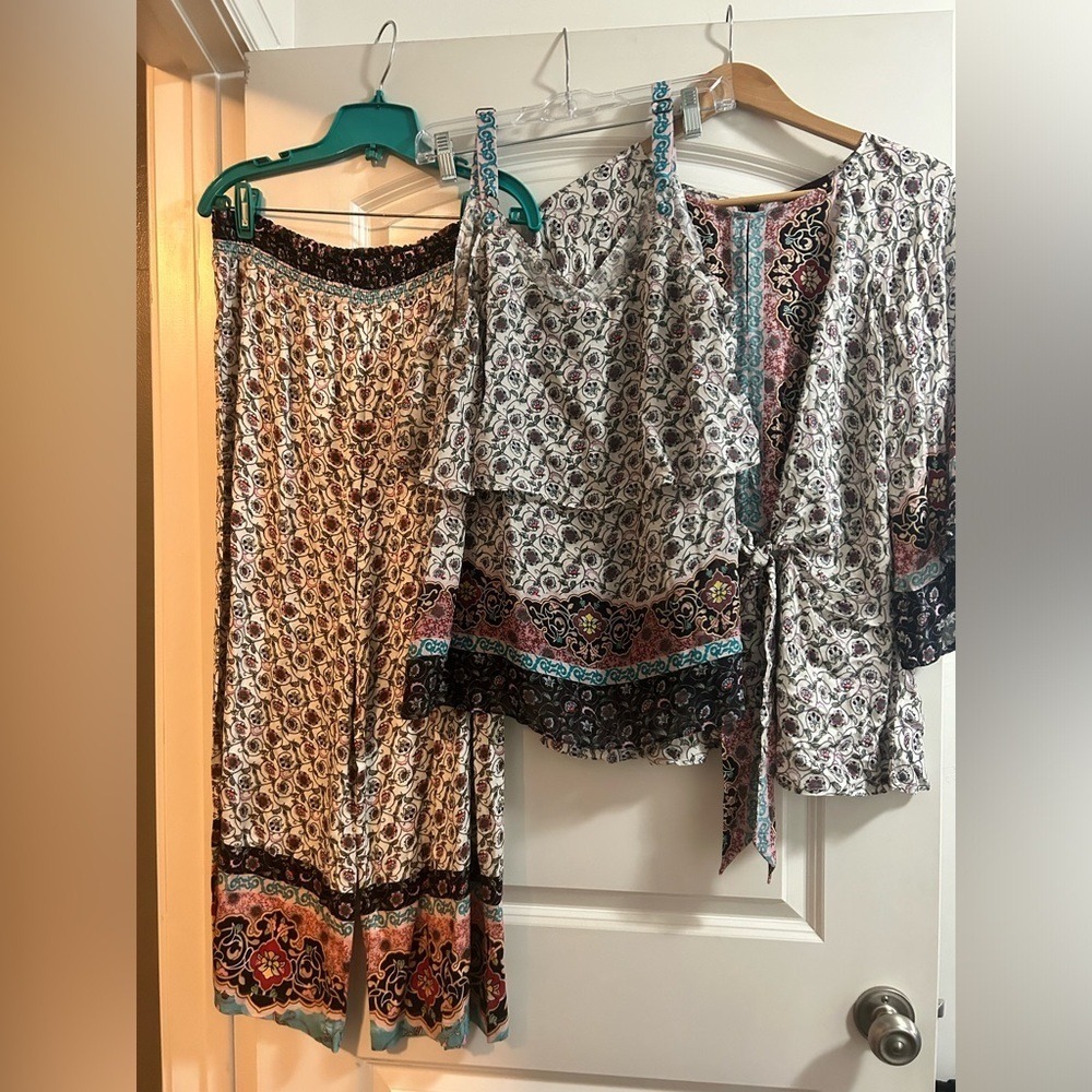 Hale Bob 3 piece outfit set pants tank top‎ and 3/4 sleeve blouse size large